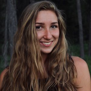 Meet your Posher, Abigail